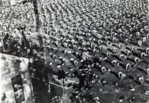 「錬成旗」を獲得した昭和１６年の第２回自校体操